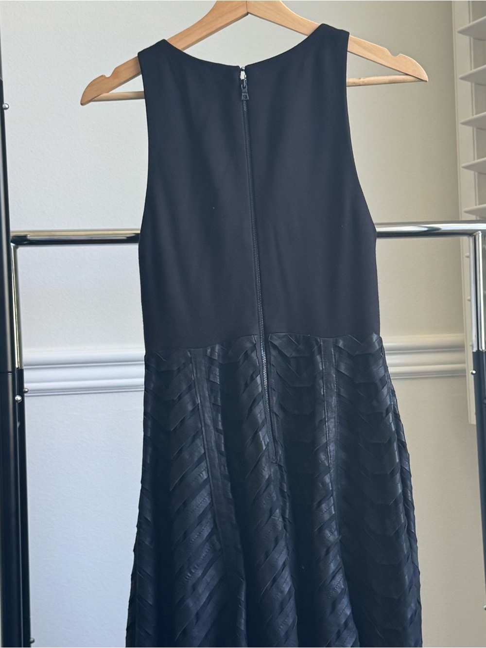 Alice + Olivia Women's Zilla Goat Leather Mini Black Dress Paneled Ponte 2 NWT - Picture 4 of 10